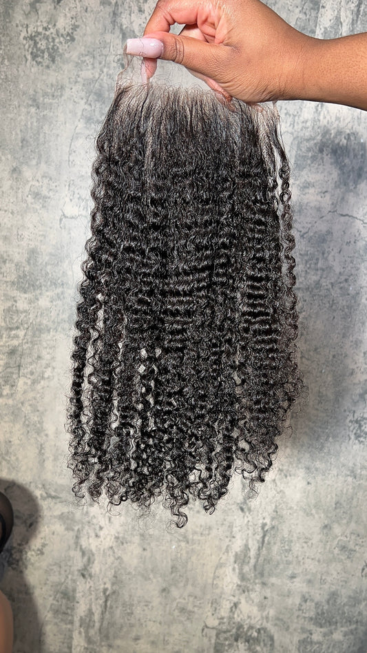 Kinky Curly Closures