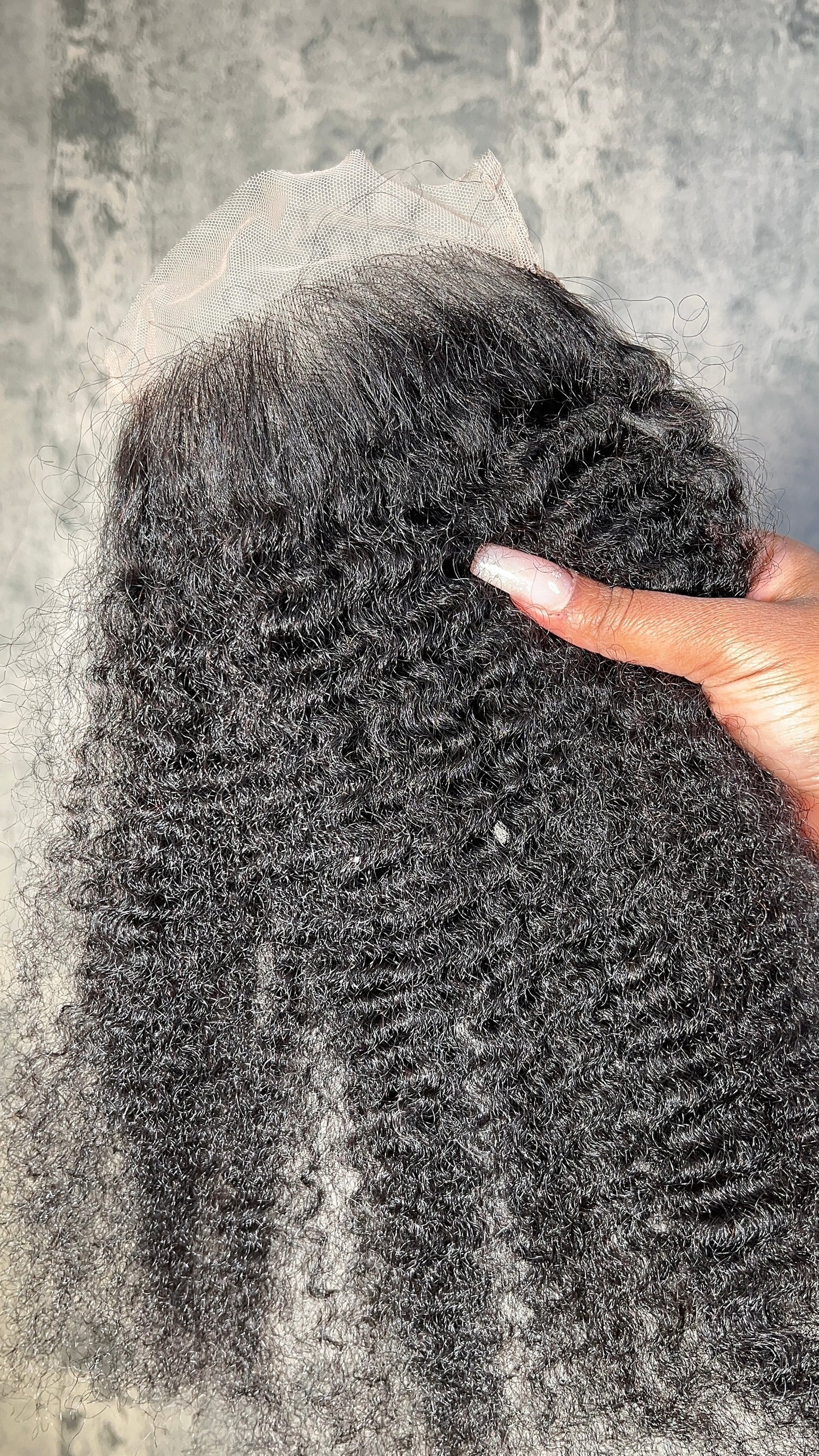 Kinky Curly Closures